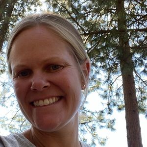 Meet your Posher, Brittney